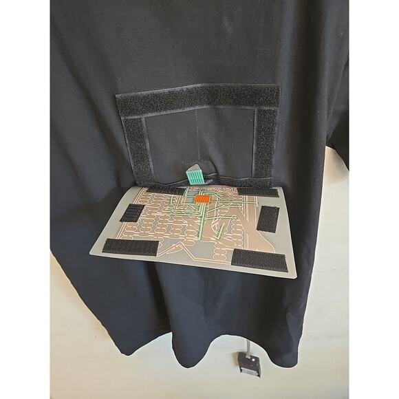 MTV Music Television. Black Shirt. L. Lights Up (Battery Operated) - Picture 8 of 12